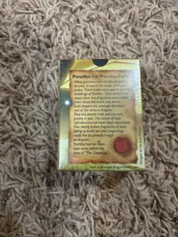 Dragon Shield 100 Standard Card Sleeves Gold Classic - Image 4