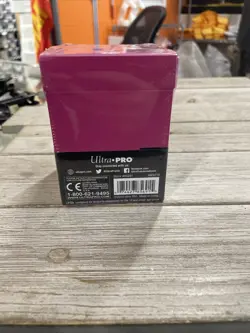 Ultra-Pro Pink Fits 100+ Collectible Cards Deck Box Commander - Image 3