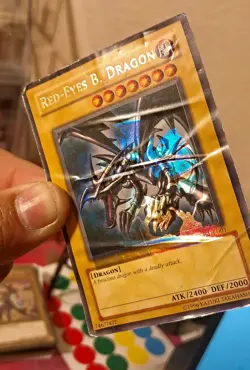 Yu-Gi-Oh! TCG Red-Eyes B. Dragon SDJ-001 Damaged Misprint Error Big Foil Shift - Image 2