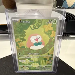 Pokemon Rowlet 090/080 POK Basic Grass 80 HP Tackle 30 Pokemon TCG English Card - Image 1