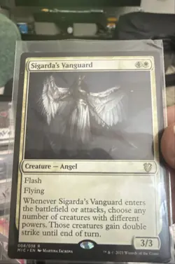 Sigarda's Vanguard Commander: Innistrad: Midnight Hunt Regular 008/038 T21 - Image 1