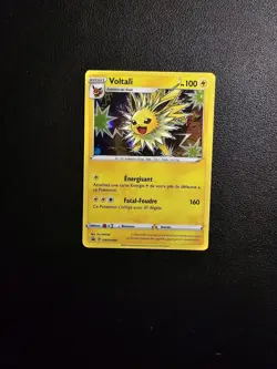 Carte Pokemon HOLO Voltali SWSH094 Promo Epee & Bouclier FR - Image 1