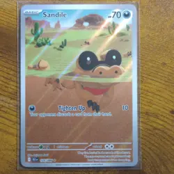 Pokemon Sandile 135/086 Sv: Black Bolt Illustration Rare Holo Basic HP70 - Image 1