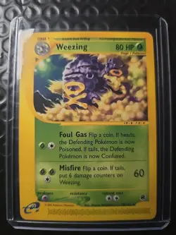 Weezing #70/165 Expedition 2002 Regular Non-Holo Rare Pokemon e-Card MP - Image 1