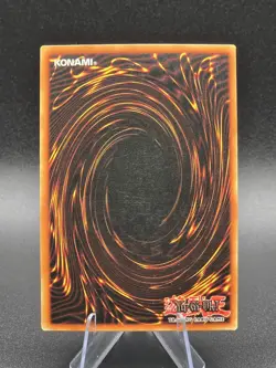 Konami Dark Magician Ultra Rare SDY-006 Starter Deck Yugi Unlimited 1996 - Image 2