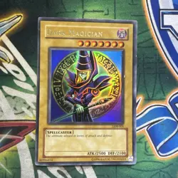 Yugioh! Dark Magician LOB-005 Ultra Rare Unlimited Vintage LP/MP - Image 1