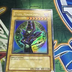 Yugioh! Dark Magician LOB-005 Ultra Rare Unlimited Vintage LP/MP - Image 2