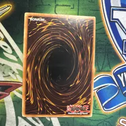 Yugioh! Dark Magician LOB-005 Ultra Rare Unlimited Vintage LP/MP - Image 3