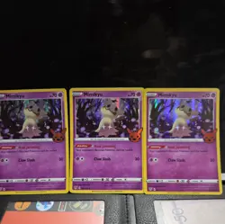 Pokemon Mimikyu Holo Basic Card 70 HP Claw Slash 081/189 Nintendo English 2020 - Image 1