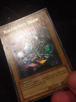 Blue Eyes White Dragon Holo Foil Yugioh Card - Collectible TCG - Image 3