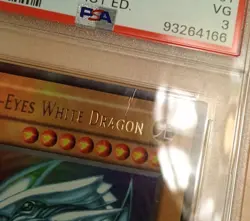 Yu-Gi-Oh 2002 Blue-Eyes White Dragon PSA 3 VG SDK-001 1st Edition Asian-English - Image 2