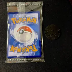 Pokemon Scyther 151C 123/151 Reverse Holo Pokeball Sealed Coin Set S-Chinese - Image 2