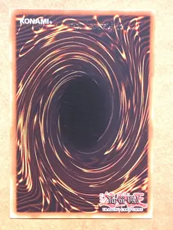 yugioh Ally Of Justice Decisive Armor DT03-EN090 Ultra Parallel Rare Near Mint - Image 3