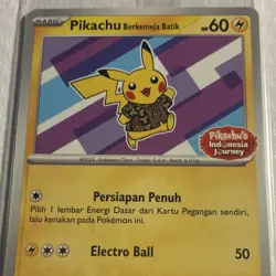 Pokemon Pikachu Berkemaja Batik Promo 154/SV-P Scarlet & Violet Indonesia 2024 - Image 1