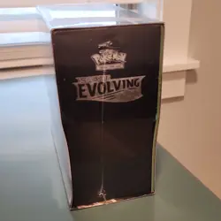 Pokemon TCG Sword & Shield Evolving Skies Elite Trainer Box English - Image 4