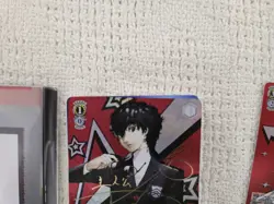 Weiss Schwarz Persona 5 Protagonist Gold Signature T03 SP Foil AND Trial Deck! - Image 4