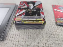 Weiss Schwarz Persona 5 Protagonist Gold Signature T03 SP Foil AND Trial Deck! - Image 5