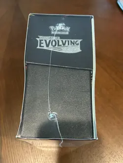 Pokemon TCG: Evolving Skies Elite Trainer Box ETB NEW Sealed - Image 3