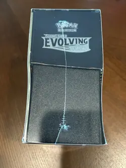 Pokemon TCG: Evolving Skies Elite Trainer Box ETB NEW Sealed - Image 4