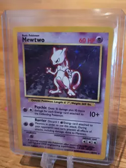 Mewtwo 10/102 Base Set U - Holo Pokemon Card 1999-2000 Wizards Of The Coast - Image 2