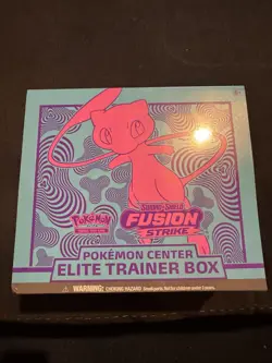 Pokemon SWSH - Fusion Strike “Pokemon Center” Elite Trainer Box ETB Sealed - Image 1