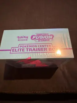Pokemon SWSH - Fusion Strike “Pokemon Center” Elite Trainer Box ETB Sealed - Image 2