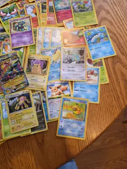 Lot Of 135 pokemon cards Pre-owned - Image 5