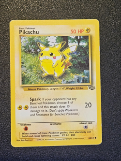 Pikachu 60/64 Jungle Regular Vintage Pokemon TCG - Image 1