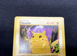 1999 Pokemon Base Set: Pikachu Shadowless (58/102) Red Cheeks - Image 2