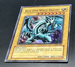 Yugioh Blue-Eyes White Dragon SKE-001 Super Rare 1st Edition - Image 2