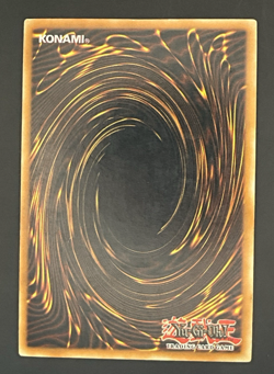 Yugioh Blue-Eyes White Dragon SKE-001 Super Rare 1st Edition - Image 4