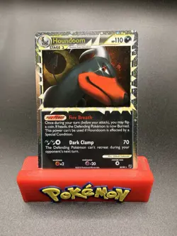 Pokemon TCG Houndoom Prime Undaunted Holo Card 82/90 NM CLEAN Condition-e - Image 1
