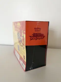 Pokemon TCG Sword & Shield - Vivid Voltage Elite Trainer Box ETB SEALED - Image 4