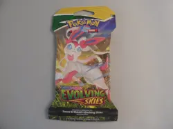 Pokemon Sword & Shield Evolving Skies Sleeved Booster Pack Sylveon Art - Image 2