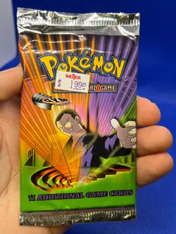 2000 WOTC SEALED Pokemon Gym Challenge Unlimited Booster Pack Giovanni Artwork - Image 4
