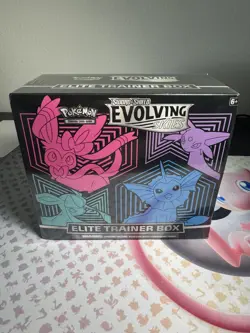 Pokemon Sword & Shield Evolving Skies Elite Trainer Box-Small tear See Pictures - Image 1