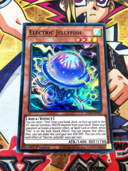 Electric Jellyfish led9-en019 1st Edition (NM+) Super Rare Yu-Gi-Oh! - Image 1