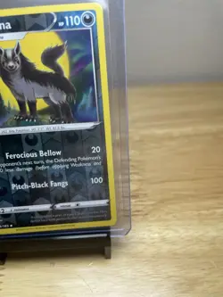 Mightyena 104/185 Uncommon SWSH04: Vivid Voltage Reverse Holo Pokemon Card LP - Image 4