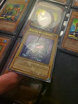 Konami Yu-Gi-Oh! TCG Blue-Eyes White Dragon Ultra Rare SDK-001 Unlimited - Image 2
