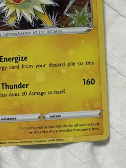 ✨Jolteon SWSH094 Black Star Promo Holo Rare bleed 🩸 2021 Pokemon Card NM-Mint✨ - Image 2