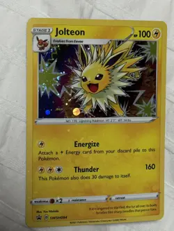 ✨Jolteon SWSH094 Black Star Promo Holo Rare bleed 🩸 2021 Pokemon Card NM-Mint✨ - Image 3