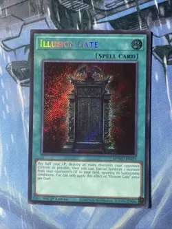 MZMU-EN023 - Illusion Gate Secret Rare 1st Edition - YuGiOh - Image 1