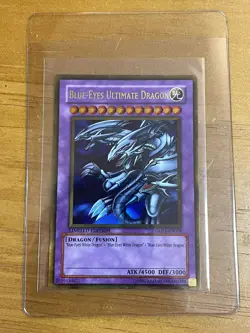 Yugioh! Blue-Eyes Ultimate Dragon (Purple) GLD1-EN028 Ultra Rare 1996 - Image 1