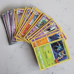 30 Pokemon Card Set 2023 Trick or Trade Complete Master Set Holos included - Image 3