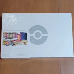 Pokemon TCG Sword & Shield Ultra-Premium Collection Charizard Box New/Sealed - Image 3