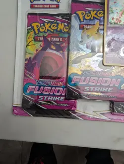 Pokemon Sword And Shield Fusion Strike 3 Pack Blister with Espeon promo - Image 4