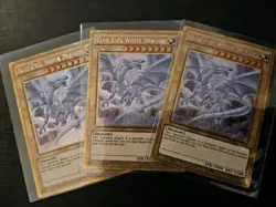 3x Blue-Eyes White Dragon Gold Secret Rare Playset MVP1-ENGV4 YuGiOh! NM - Image 2