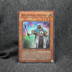 Yu-Gi-Oh! Skilled White Magician MFC-064 Super Rare Foil LP Magician's Force - Image 1