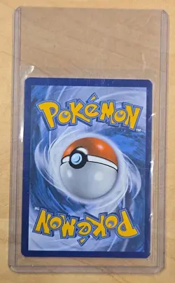 Toys R Us Pokemon TCG Generations PIkachu 26/83 Holo Common 2015 - Image 2