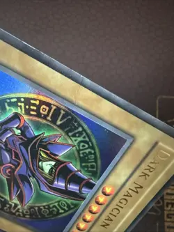 Yu-Gi-Oh! Dark Magician - LOB-005 - Ultra Rare- Unlimited Damaged! - Image 5